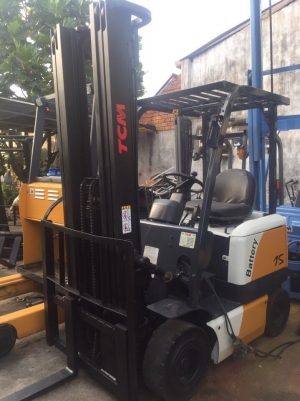 Xe nâng điện  TCM ngồi lái 1500kg